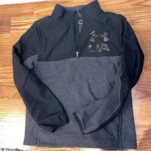 Under armor Fleece boys size YSM